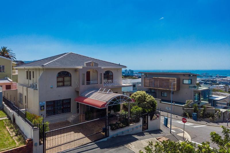 8 Bedroom Property for Sale in Walmer Estate Western Cape